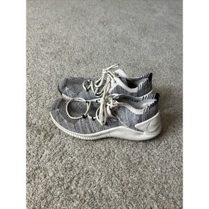 2018 Nike TR‎ Flyknit White/Black Training Shoes 942887-101 Women 8